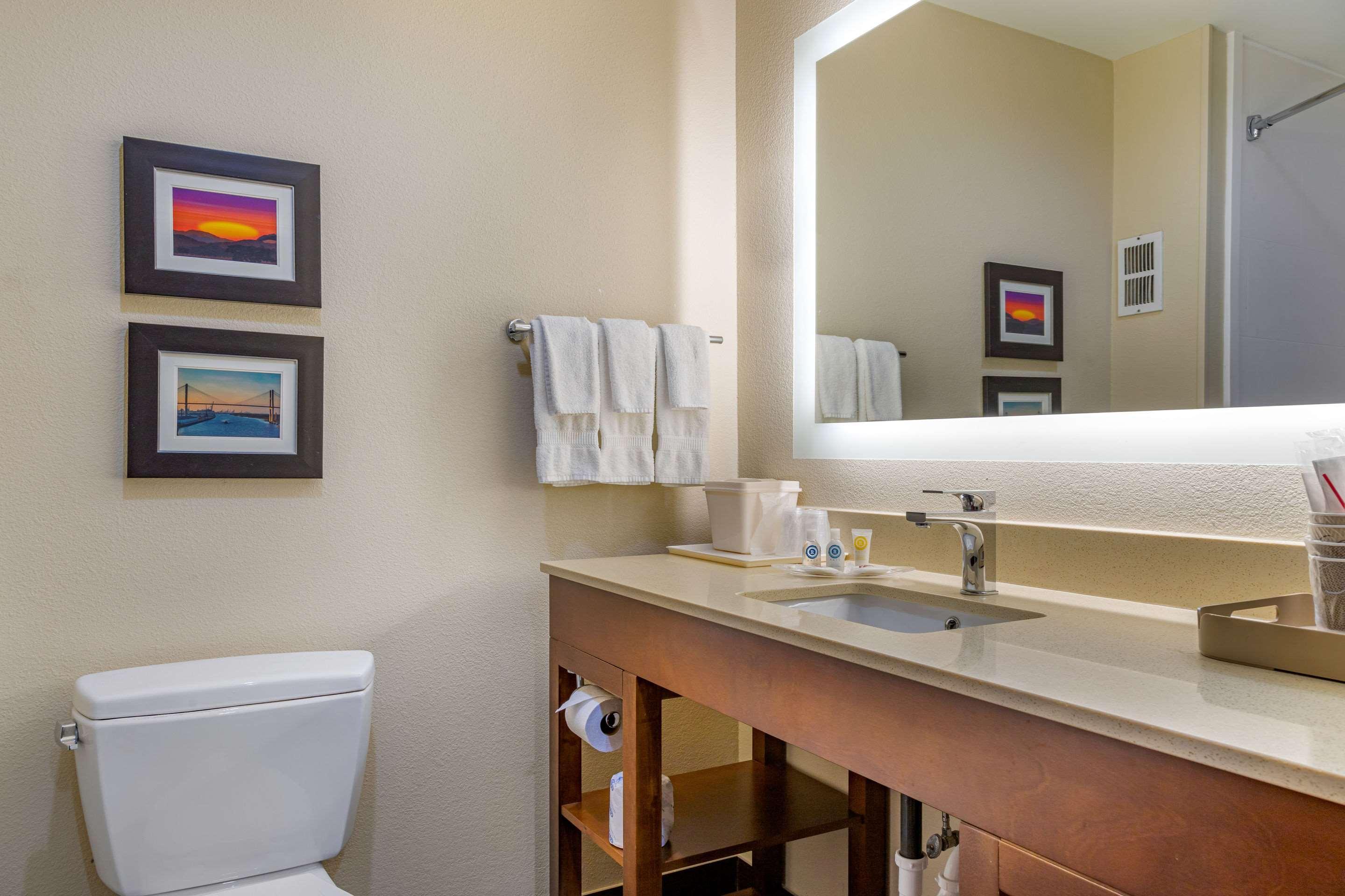 Comfort Suites Savannah Gateway I-95 Georgetown Екстериор снимка
