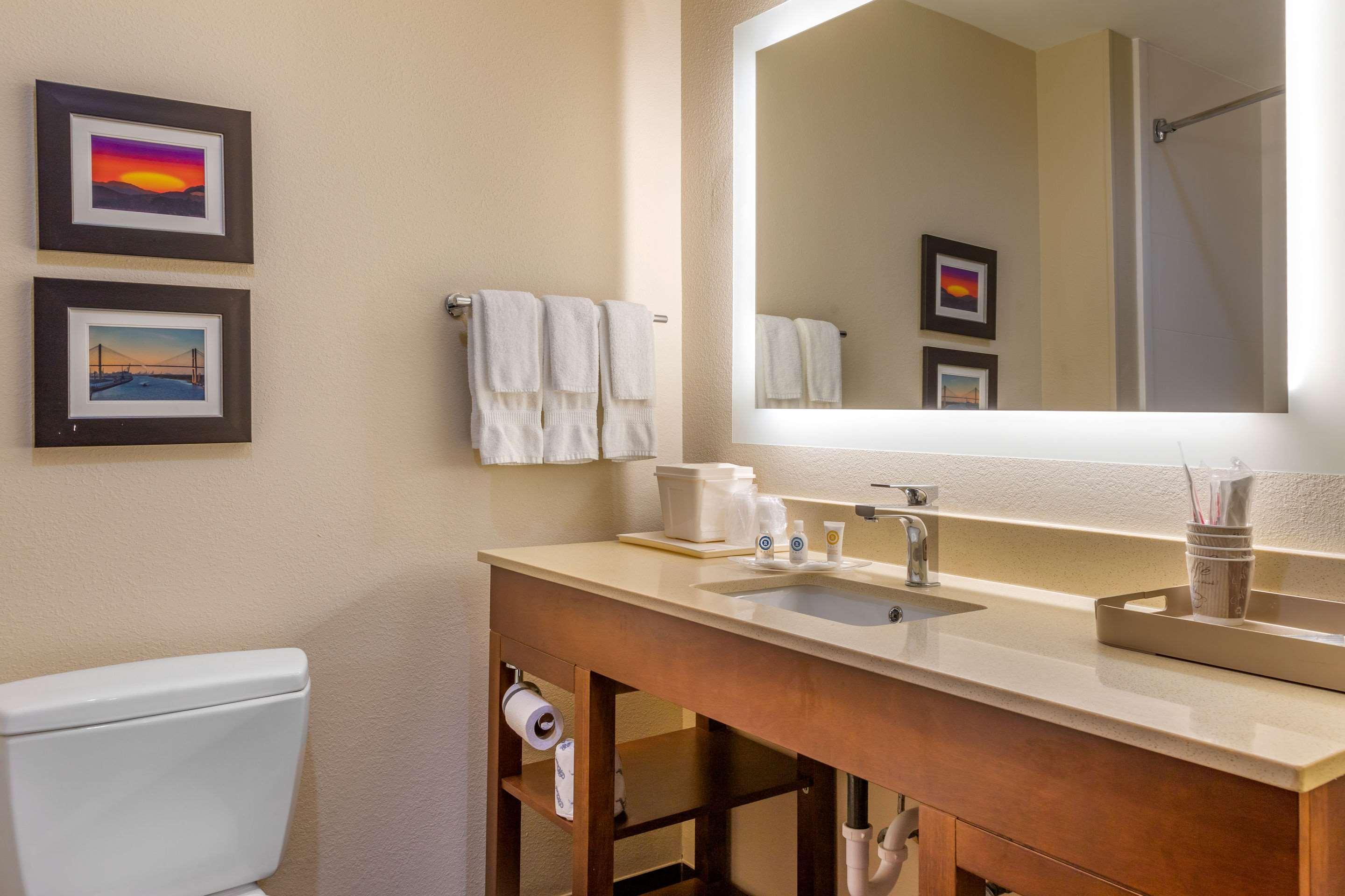 Comfort Suites Savannah Gateway I-95 Georgetown Екстериор снимка