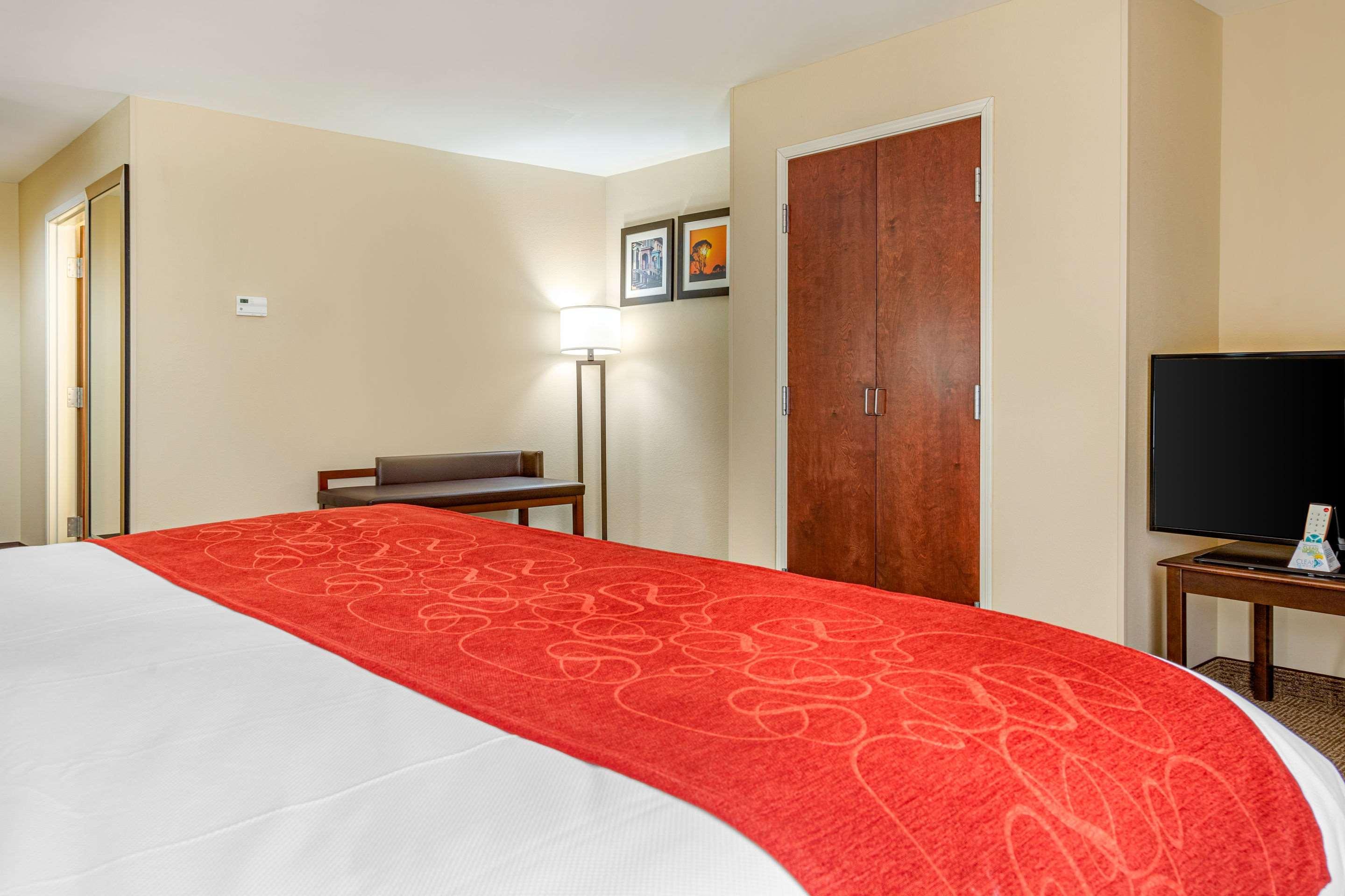 Comfort Suites Savannah Gateway I-95 Georgetown Екстериор снимка