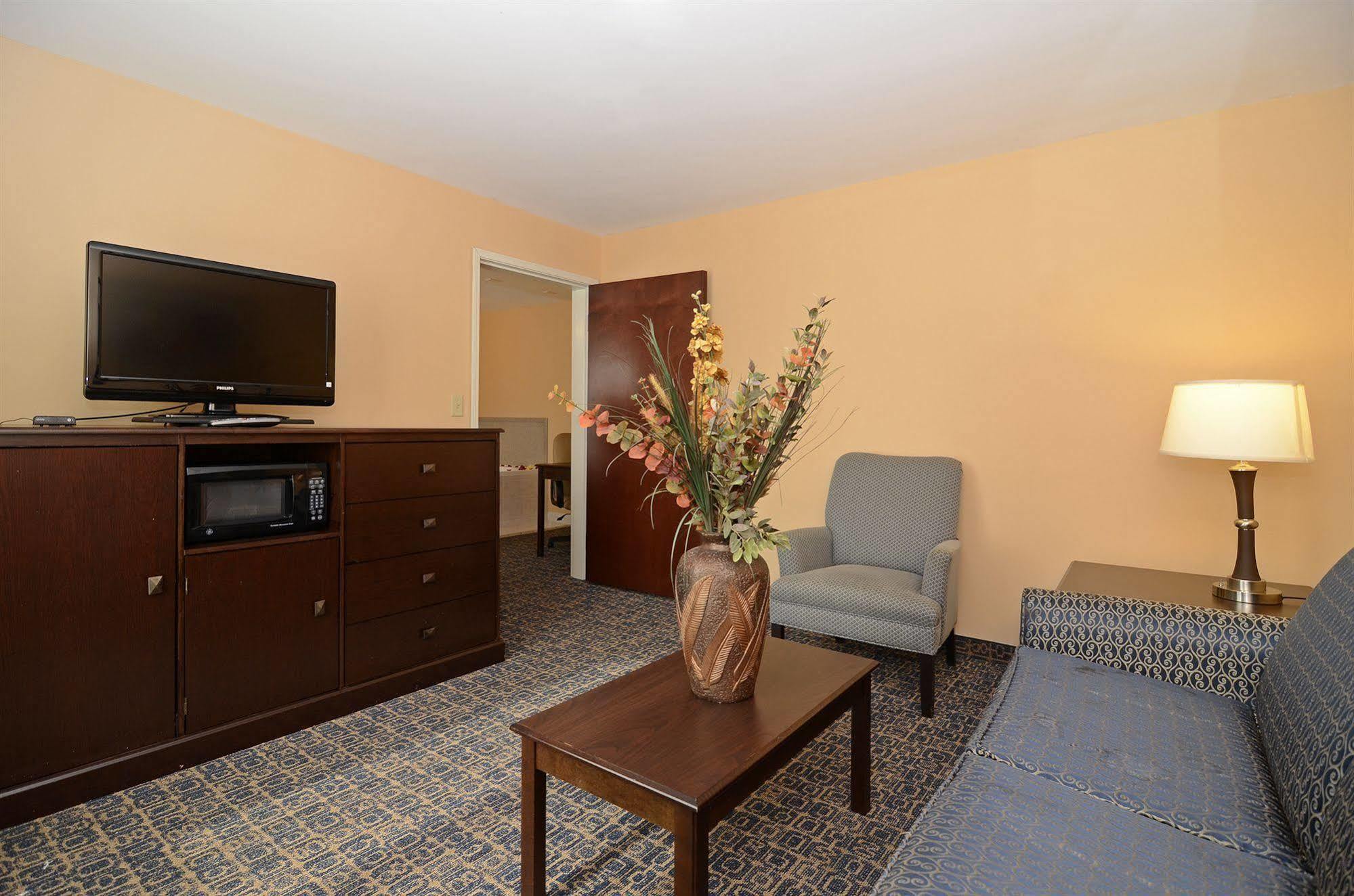Comfort Suites Savannah Gateway I-95 Georgetown Екстериор снимка